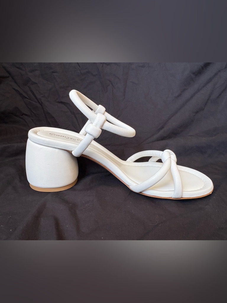 Gianvito Rossi Juno White Leather Knot Strappy Chunky Heel Sandals Sz 39 Italy